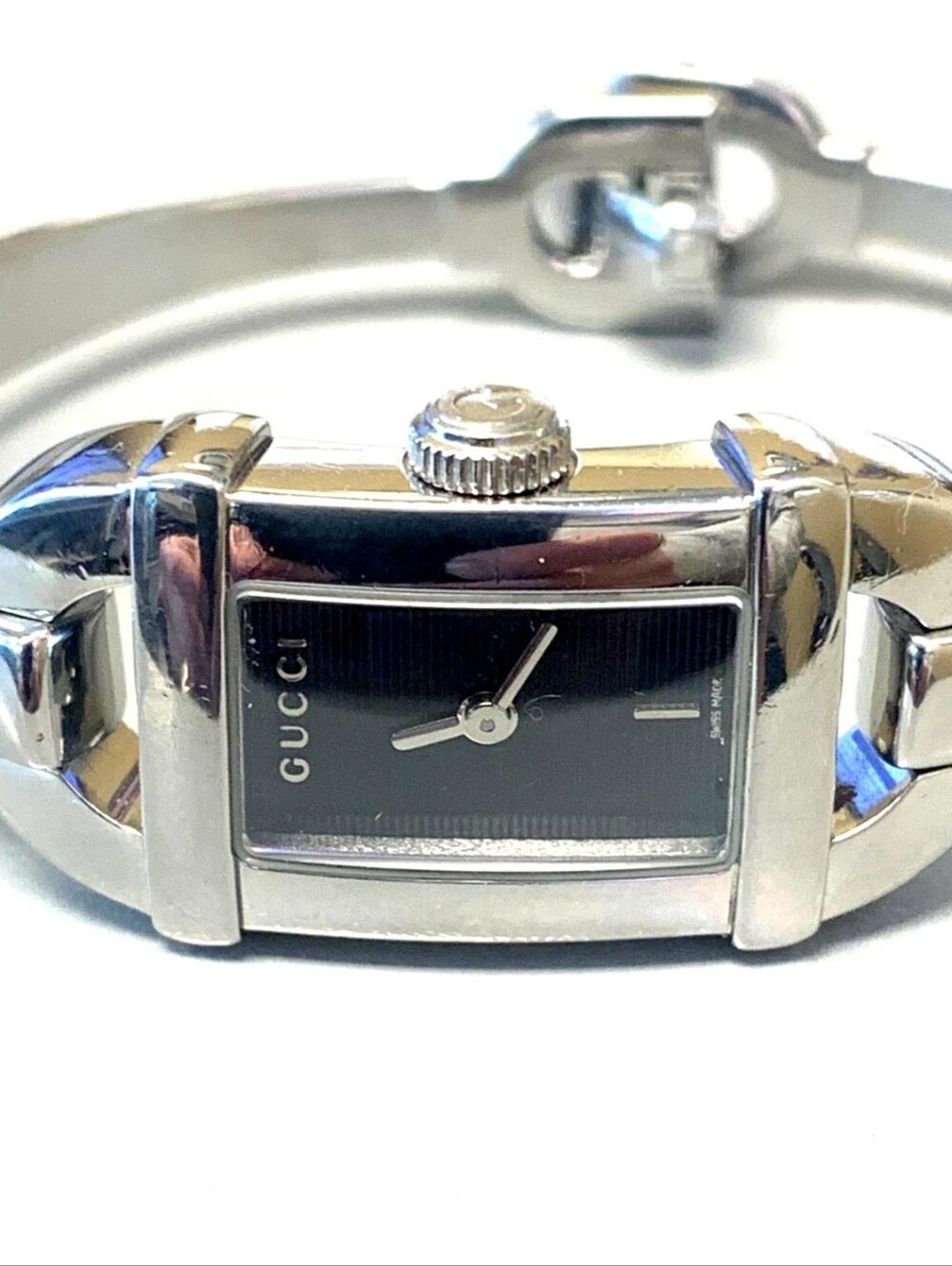 Gucci 6800L Bangle Watch: - Picture 2 of 10